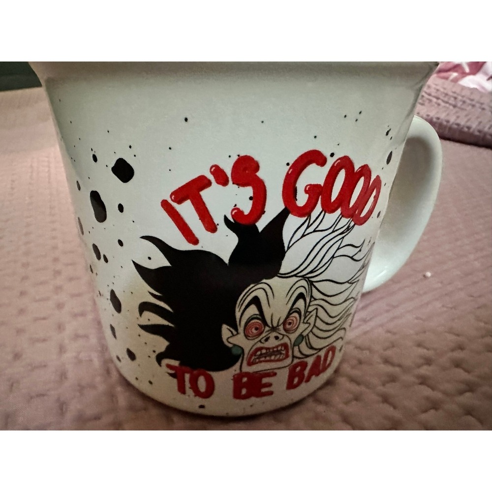 Disney Villains Cruella De Vil Silver Buffalo 20oz Mug Its Good To Be Bad